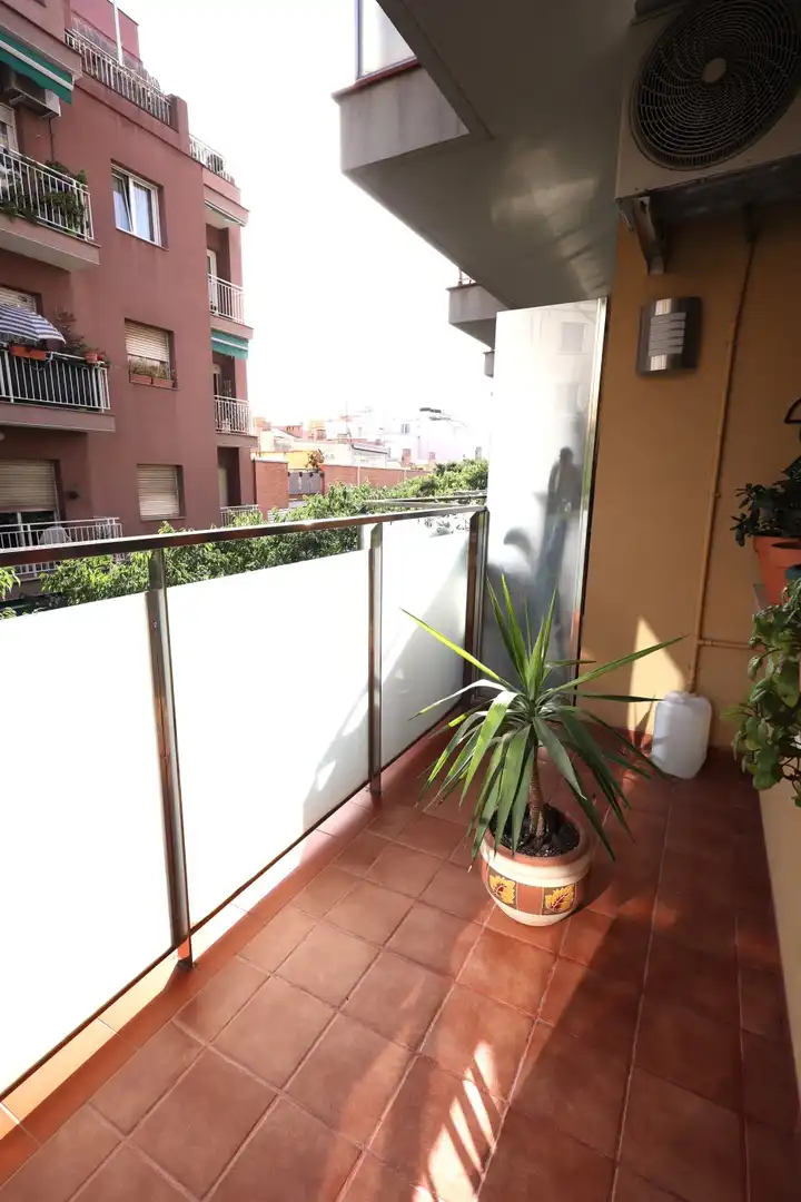Terrassa de Pis en venda en Barcelona amb Balcó