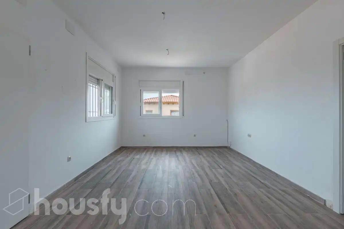 Sala d'estar de Casa o xalet en venda en Calafell amb Jardí privat, Terrassa i Traster