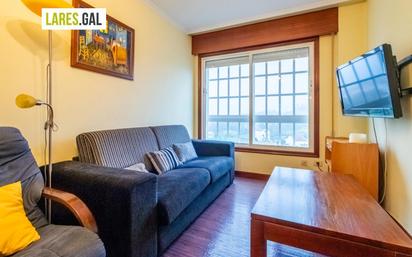 Living room of Flat for sale in Cangas   with Storage room and Furnished