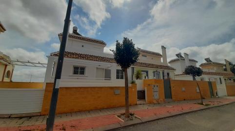 Foto 3 de Casa adosada en venda a Calle Los Alcazares, Jerónimo y Avileses, Murcia
