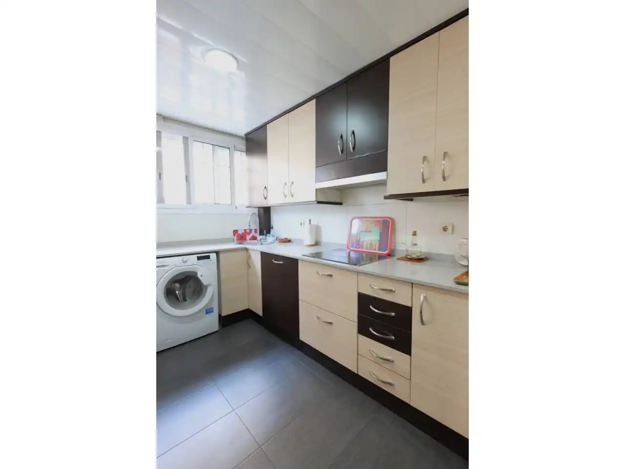 Kitchen of Flat for sale in L'Hospitalet de Llobregat  with Air Conditioner and Balcony