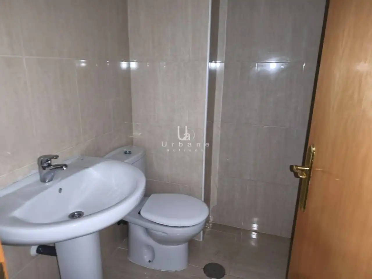 Baño de Piso en venta en Alcantarilla con Trastero