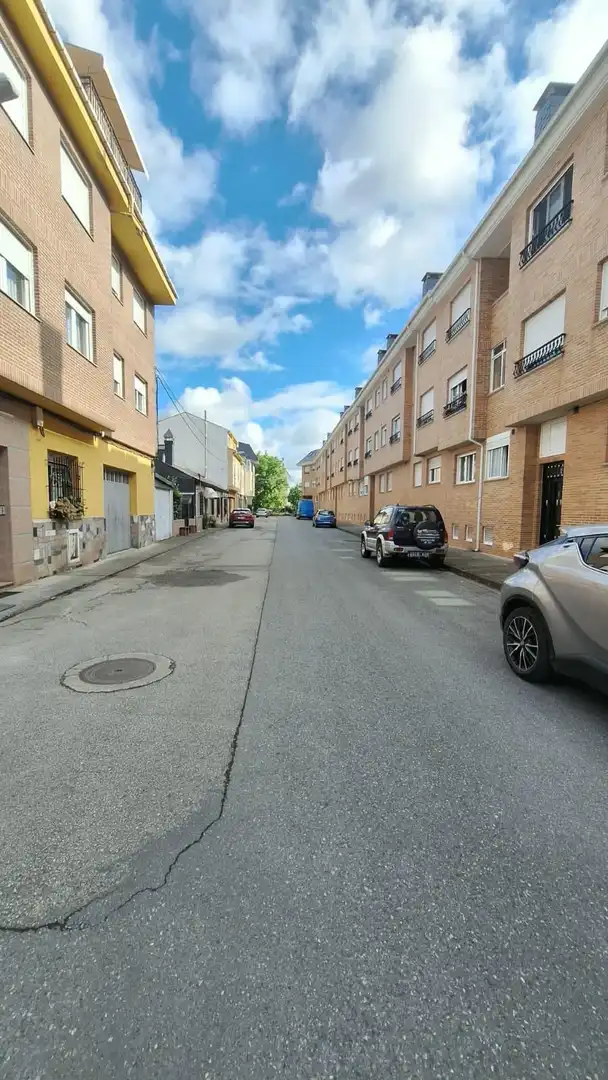 Vista exterior de Residencial en venda en Ponferrada