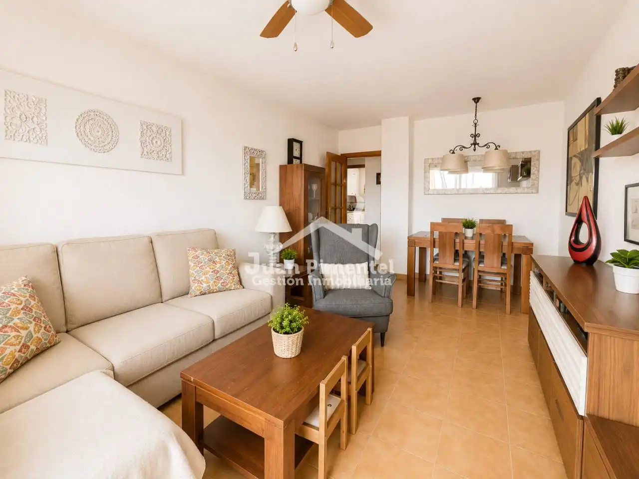 Sala d'estar de Àtic en venda en Estepona amb Terrassa, Traster i Balcó