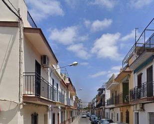 Exterior view of Single-family semi-detached for sale in  Sevilla Capital