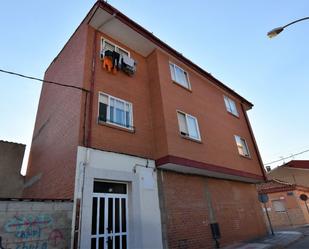 Exterior view of Flat for sale in León Capital   with Heating, Parquet flooring and Terrace