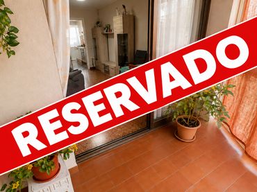 Piso con balcón en venta en Col.legis Nous