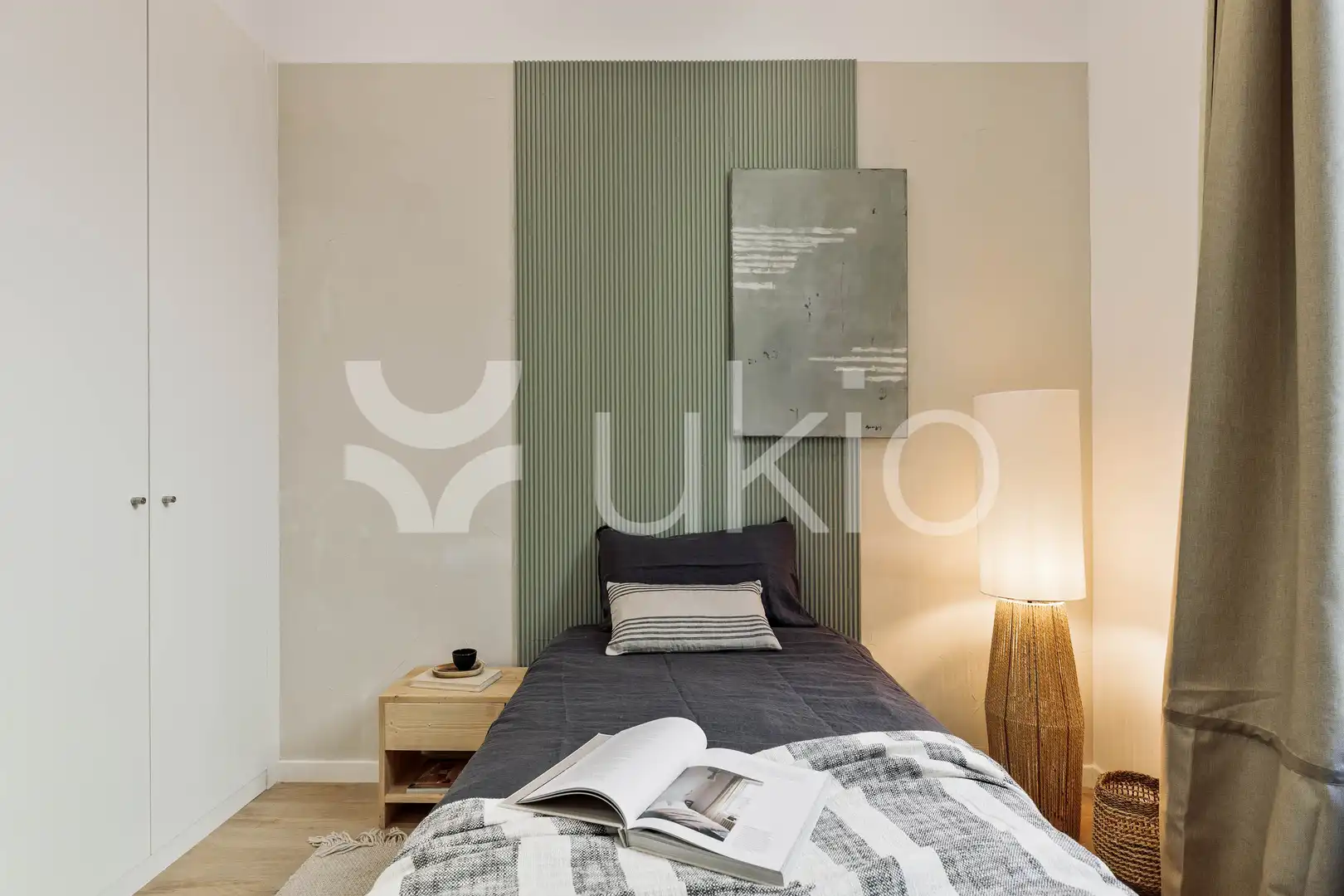 Habitación de Apartamento de alquiler en Barcelona con Aire acondicionado, Calefacción y Amueblado
