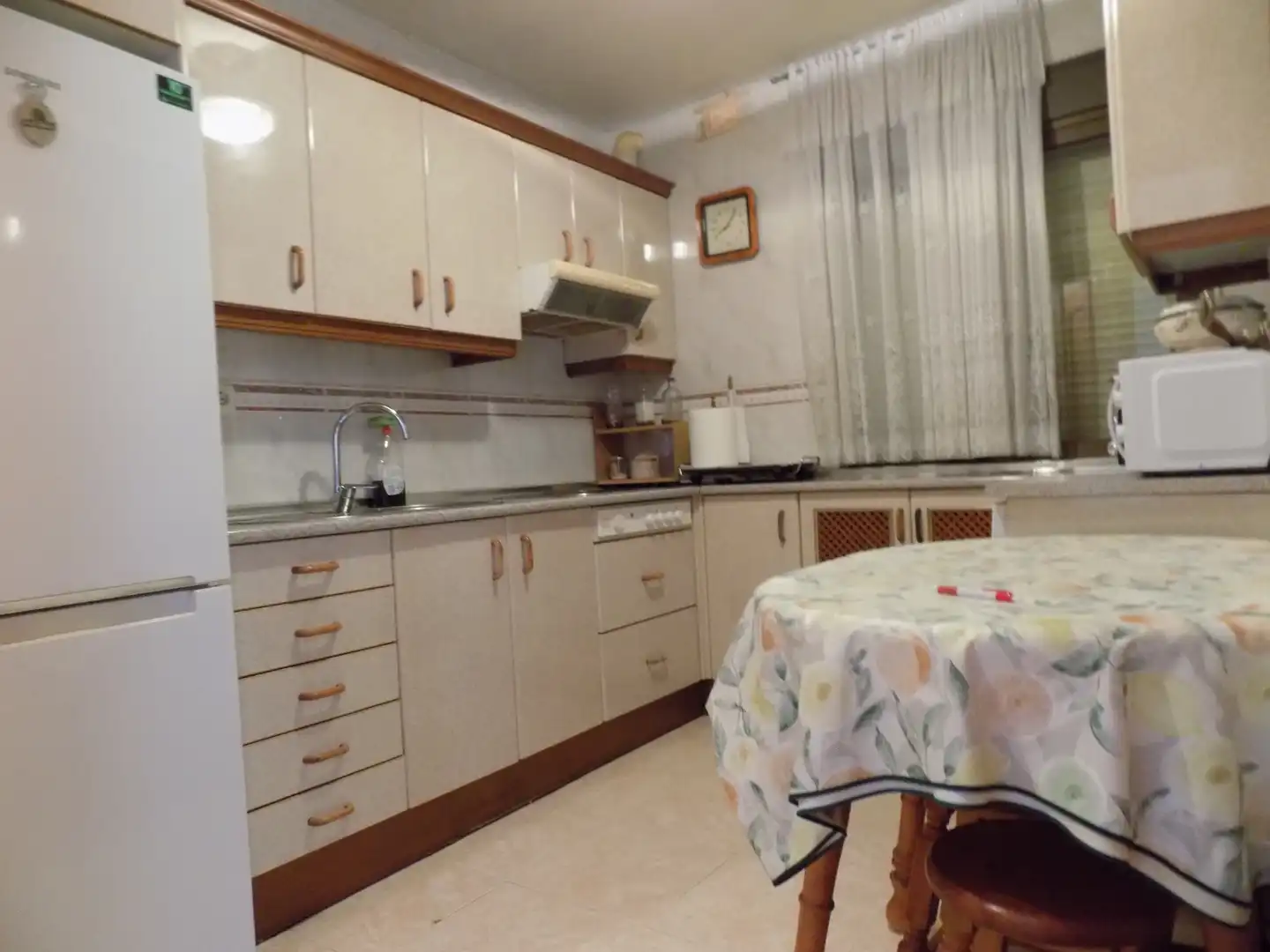 Cocina de Casa adosada en venta en Lanzahíta con Calefacción, Terraza y Amueblado