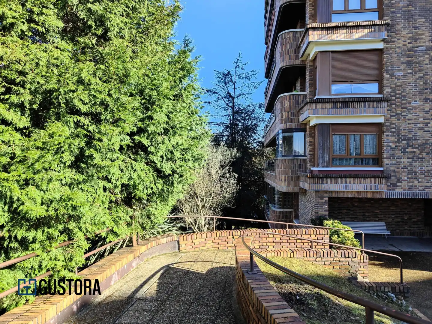 Vista exterior de Piso en venta en Donostia - San Sebastián  con Calefacción, Terraza y Trastero
