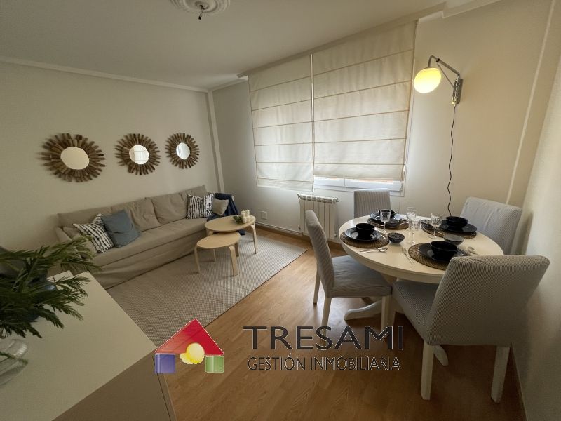 Sala de estar de Piso en venta en Gijón  con Calefacción y Amueblado
