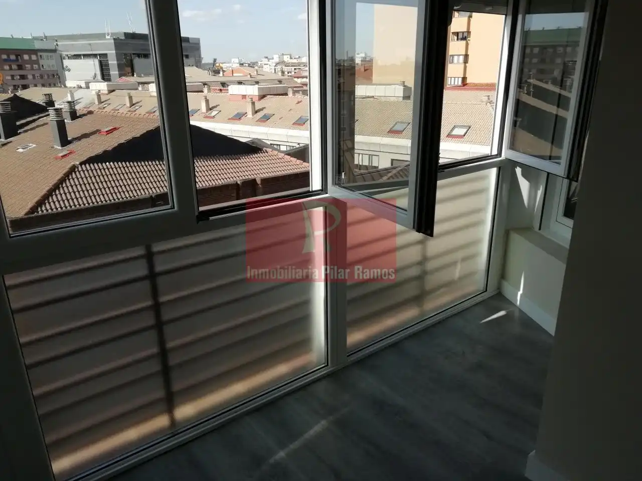 Terraza de Apartamento de alquiler en León Capital  con Calefacción, Parquet y Terraza