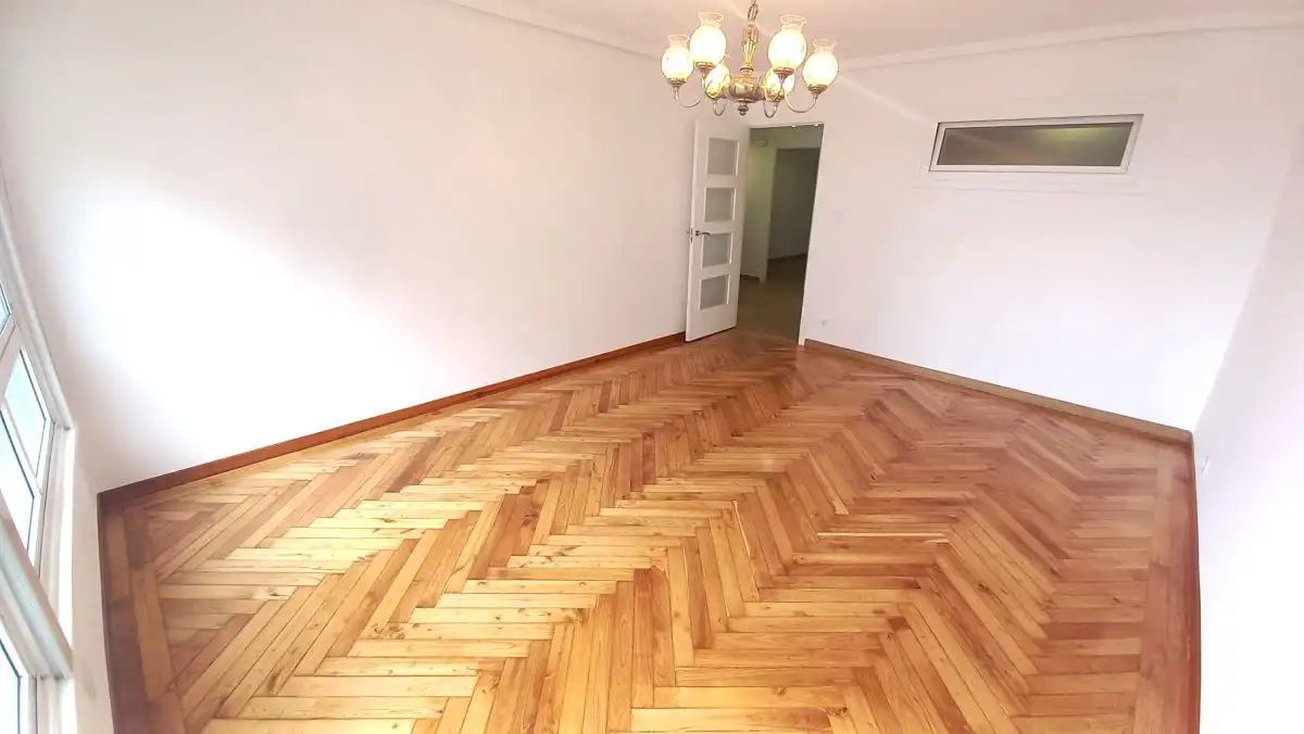 Wohnzimmer von Wohnung zur Miete in A Coruña Capital  mit Heizung und Parkett