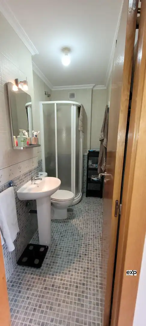 Bathroom of Duplexes for sale in Foz  with Heating