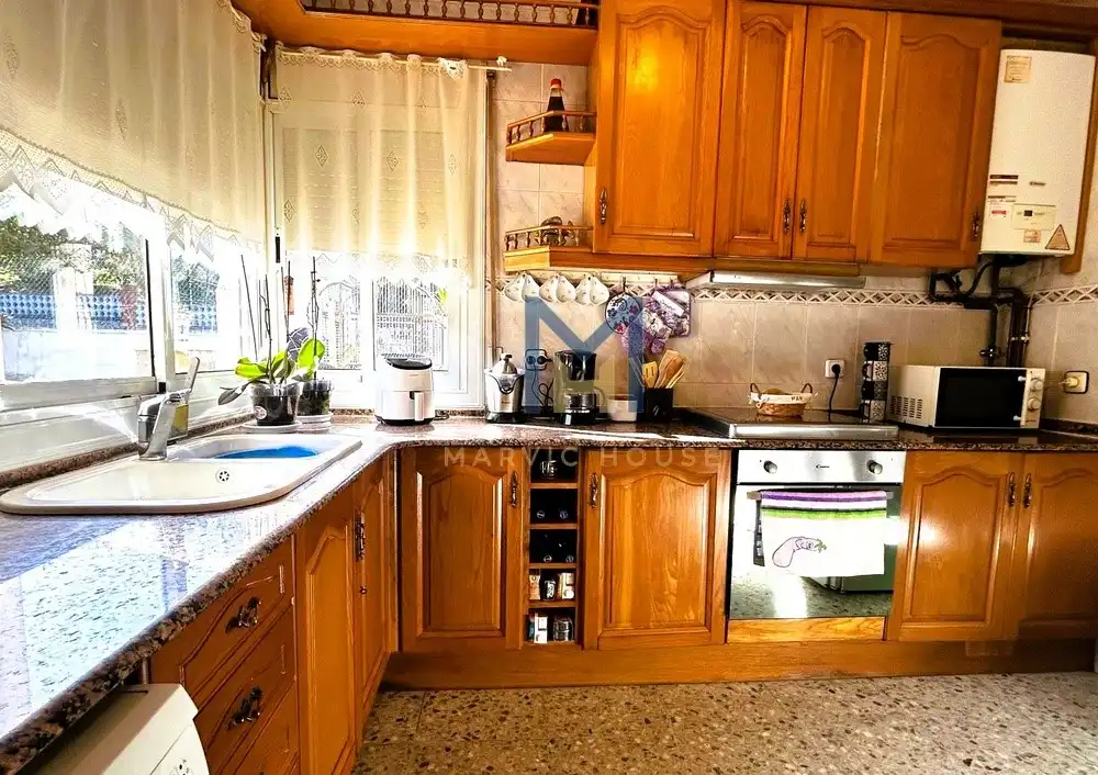 Cuina de Casa o xalet en venda en Maçanet de la Selva amb Aire condicionat, Calefacció i Jardí privat