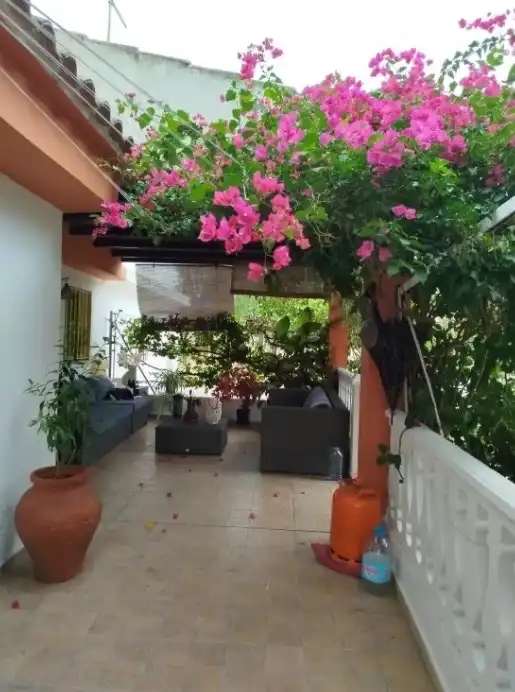 Terrasse von Country house zur Miete in Montserrat mit Klimaanlage, Heizung und Abstellraum