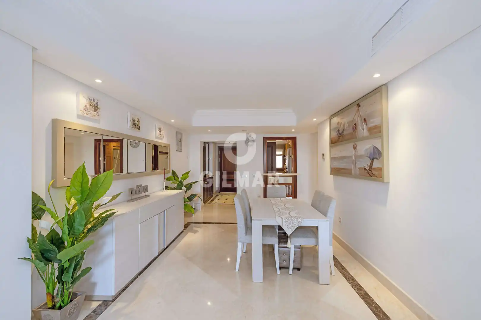 Comedor de Planta baja en venta en Estepona con Calefacción, Jardín privado y Trastero