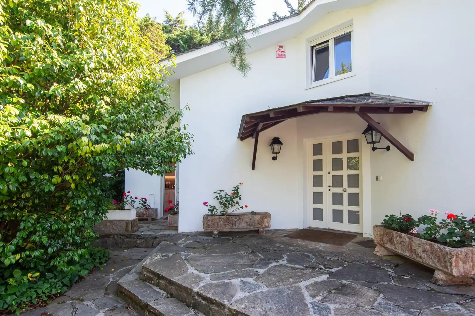 Außenansicht von Haus oder Chalet zum Verkauf in Oleiros mit Heizung, Privatgarten und Abstellraum