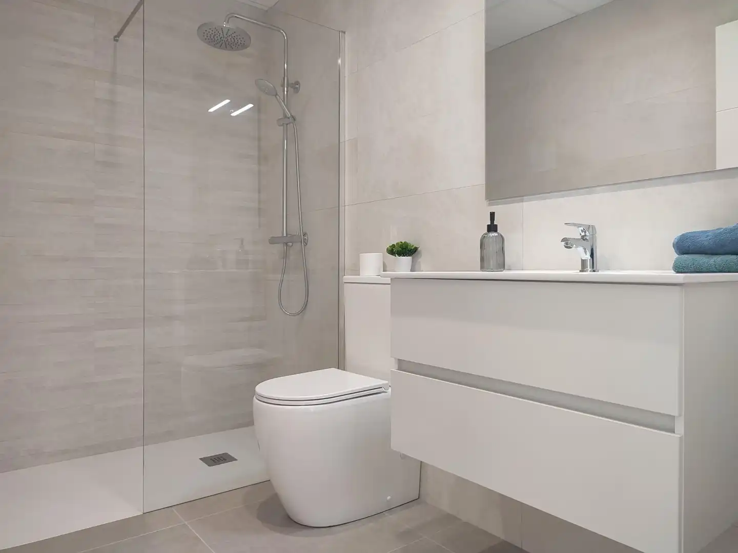 Bathroom of Houses for sale in Torre-Pacheco