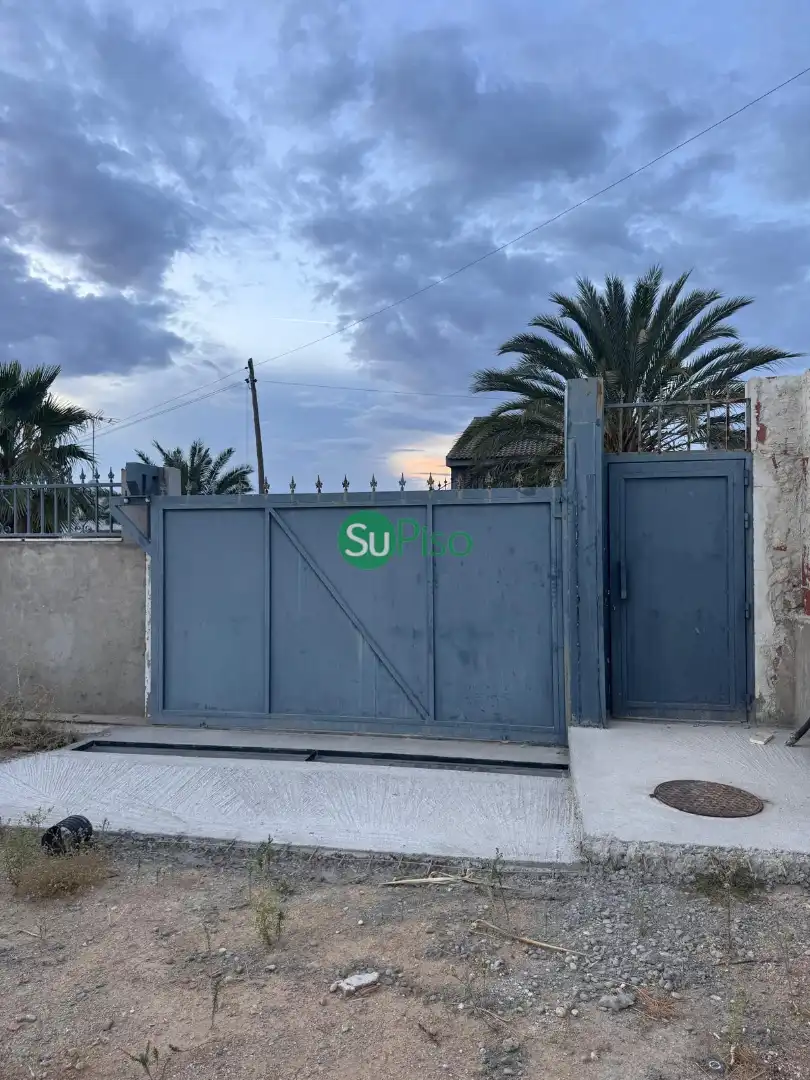 Residencial en venta en Avenida Tocecantos-Madrid I, Cedillo del Condado