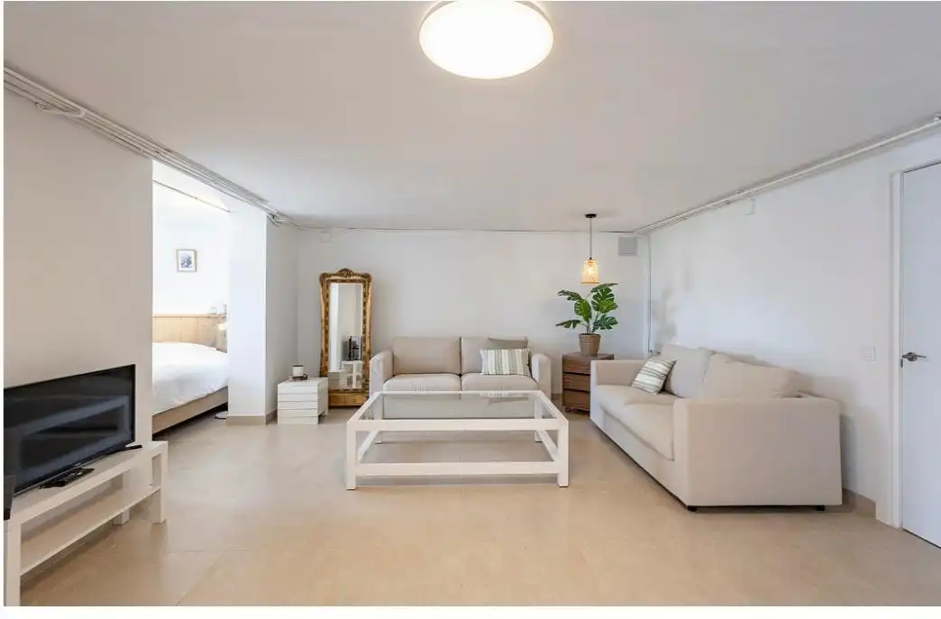 Sala d'estar de Casa o xalet en venda en Gavà amb Aire condicionat, Calefacció i Jardí privat