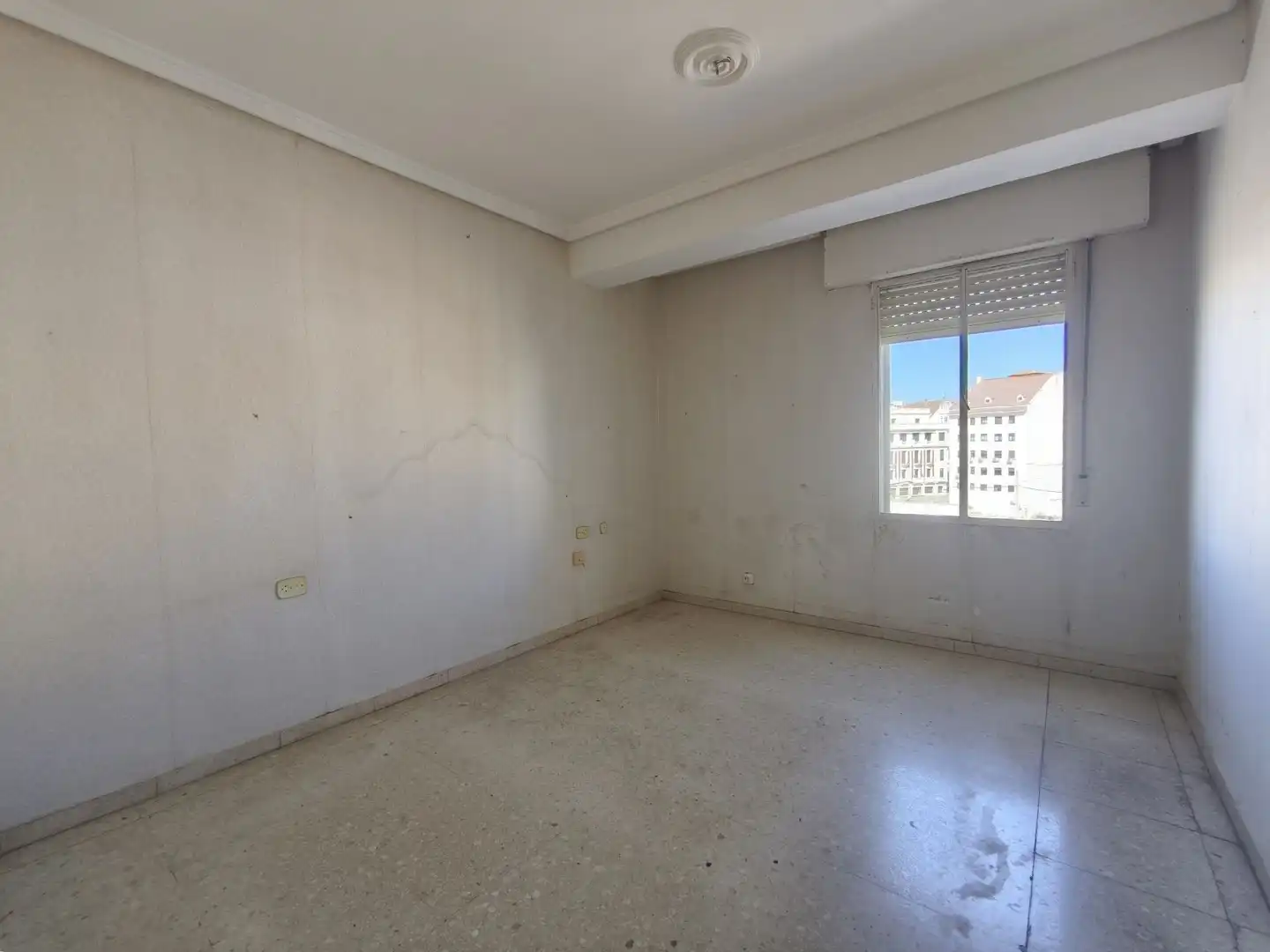 Habitación de Piso en venta en Huelva con Terraza y Trastero