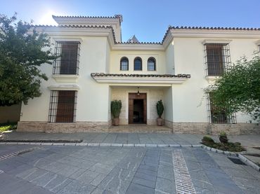Xalet amb balcó en venda a Sanlúcar la Mayor