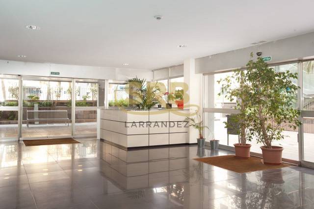 Oficina en Alquiler en N/A en Les Tres Torres