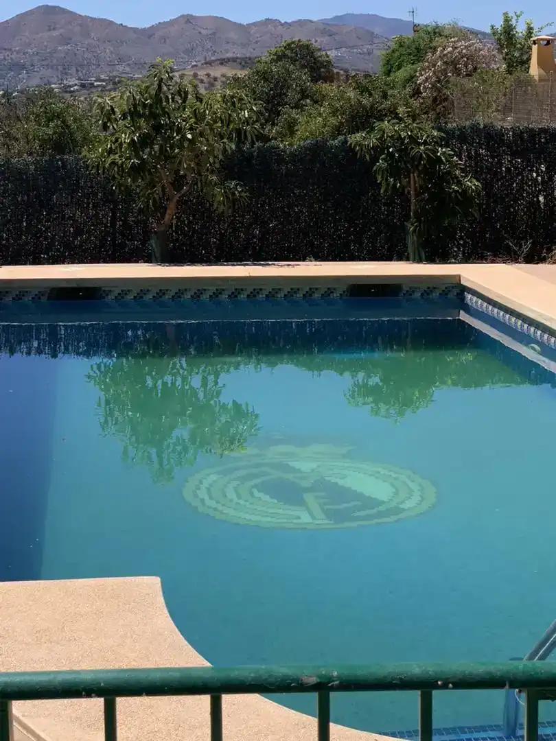Schwimmbecken von Country house zur Miete in Alcaucín
