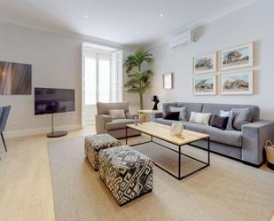 Living room of Flat to rent in  Barcelona Capital  with Air Conditioner, Furnished and Microwave