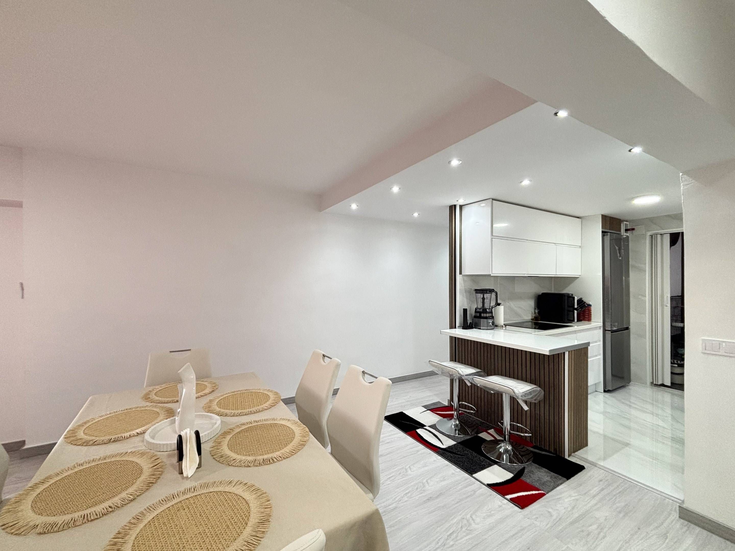 Kitchen of Flat for sale in  Valencia Capital  with Air Conditioner, Furnished and Balcony