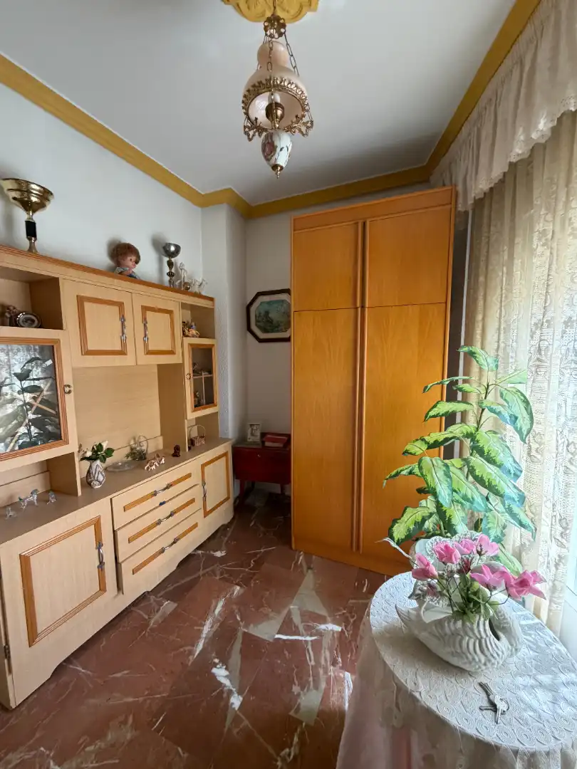 Dormitori de Casa o xalet en venda en Úbeda amb Aire condicionat, Calefacció i Terrassa
