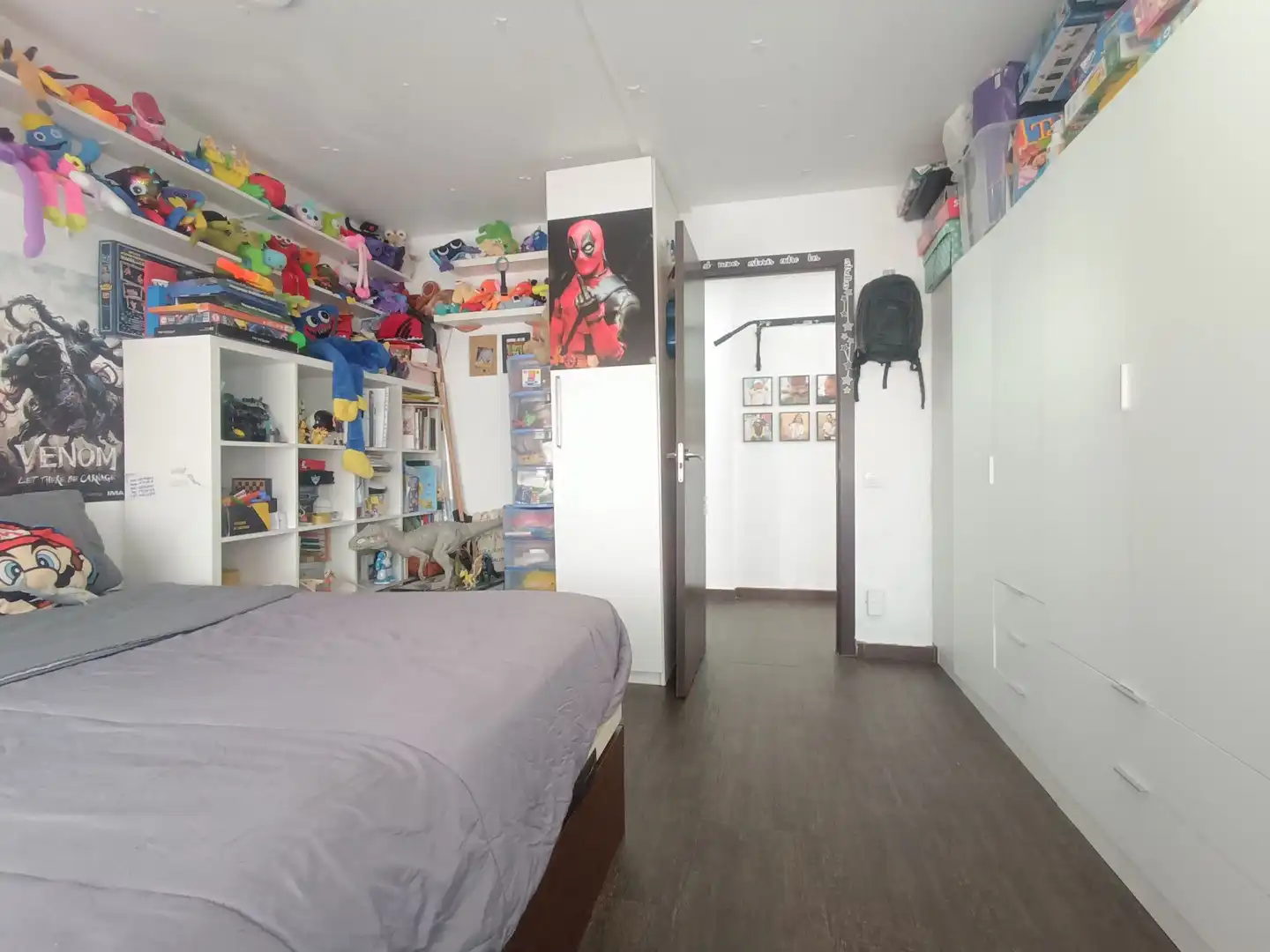 Bedroom of Flat for sale in Badalona