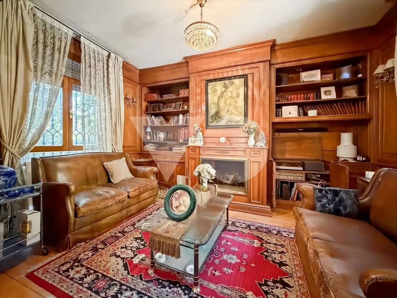 Sala d'estar de Casa o xalet en venda en Madrid amb Calefacció, Jardí privat i Parquet