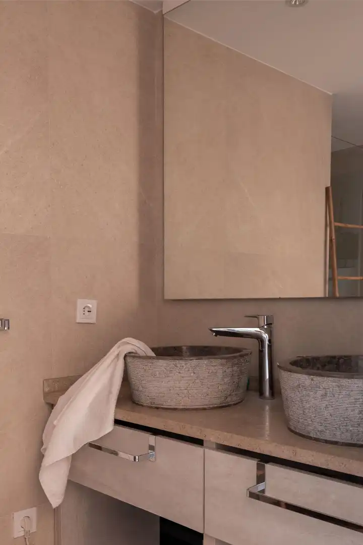 Bany de Apartament en venda en Calvià amb Terrassa i Balcó