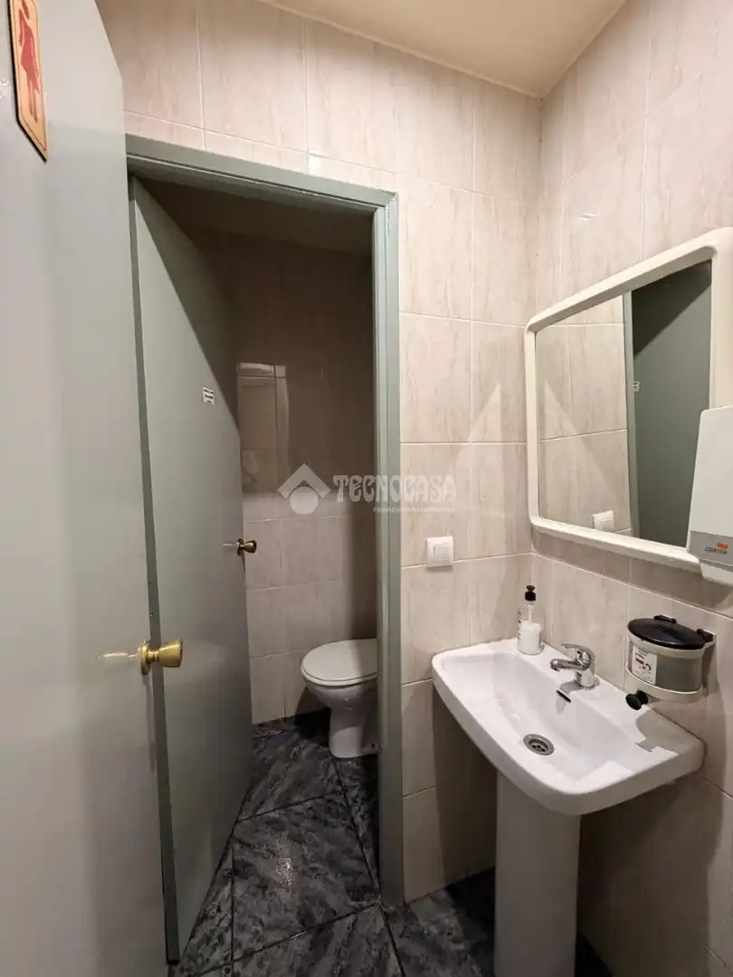 Casa bifamiliare con terrazza in vendita a Centre - Sant Oleguer, imagen 27
