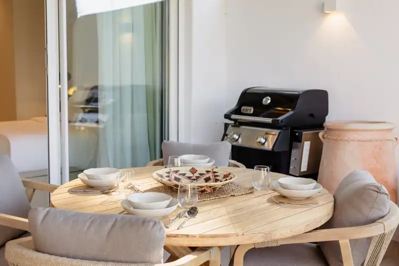 Terrasse von Wohnungen zur Miete in Marbella mit Klimaanlage, Möbliert und Fernseher