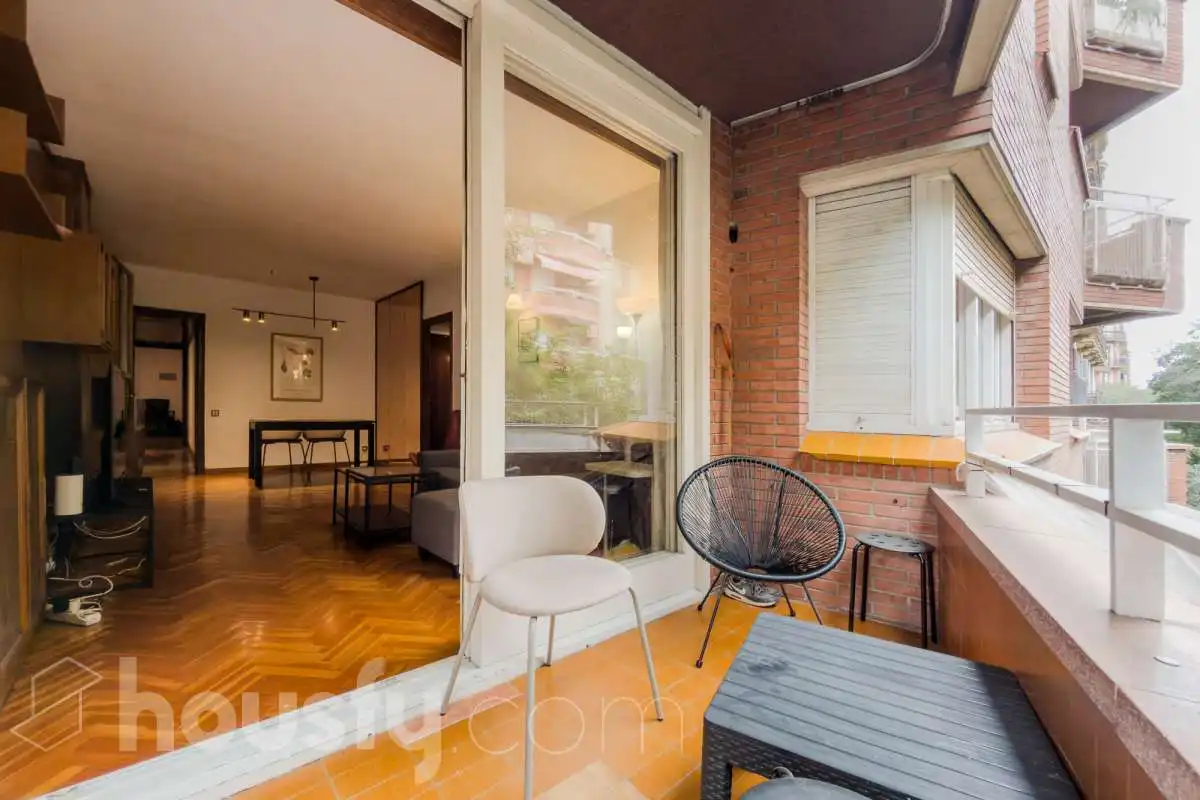 Flat for sale in Carrer de Provença, La Nova Esquerra de l'Eixample