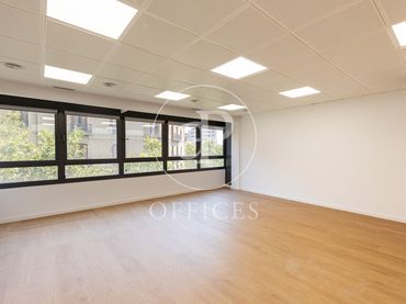 Oficina de lloguer a Rda. de Sant Pere