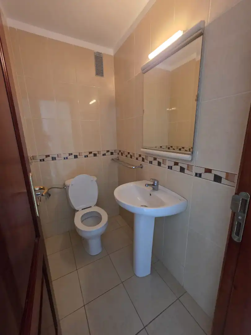 Badezimmer von Wohnung zur Miete in Santa Úrsula mit Ofen und Waschmaschine