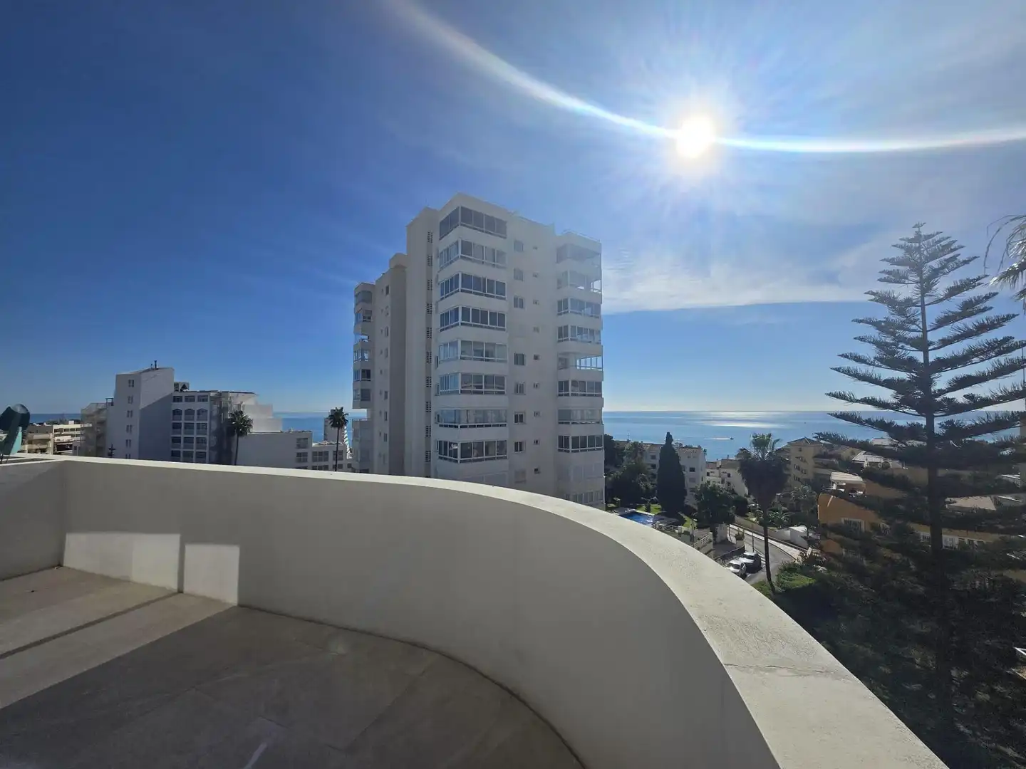 Àtic amb piscina en venda a Solymar