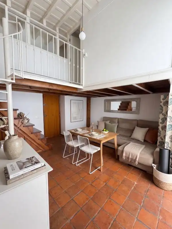 Wohnung zur Miete in Calle Galera, Arenal - Museo