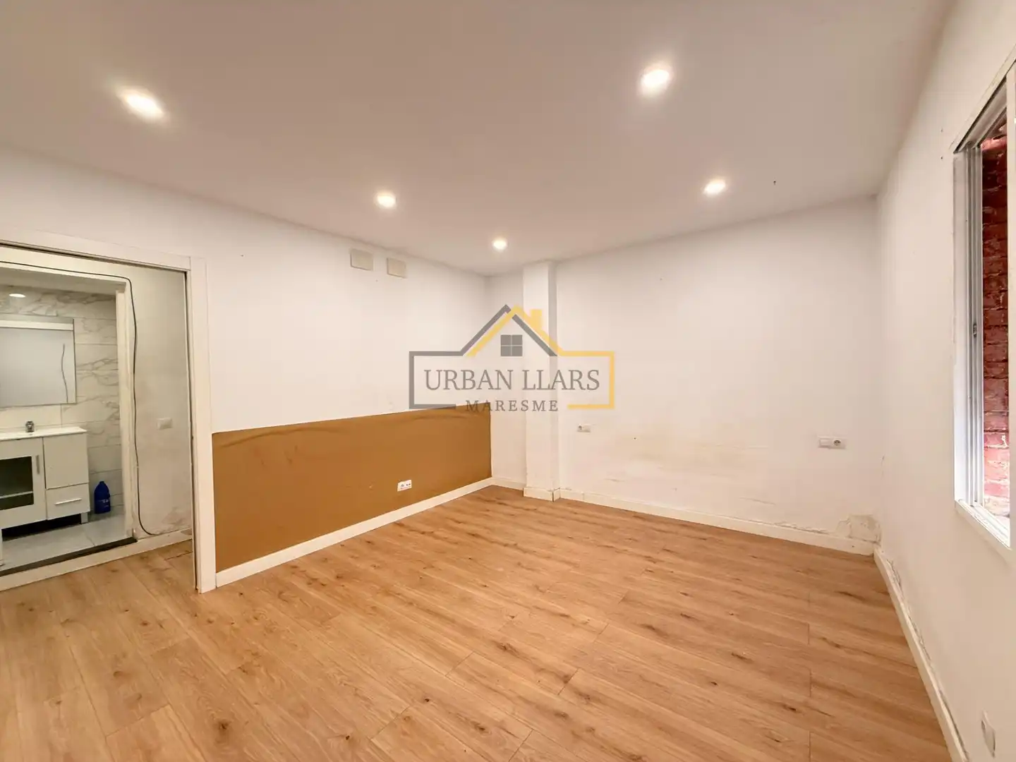 Planta baixa en venda en Mataró amb Parquet