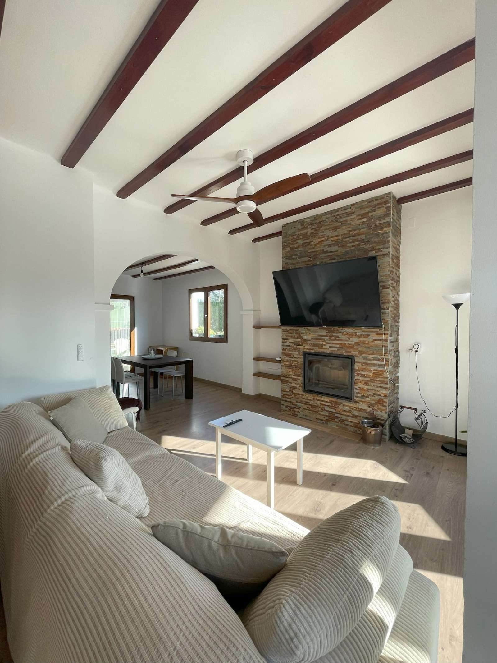 Living room of Apartments for share in Bétera  with Air Conditioner, Terrace and Furnished