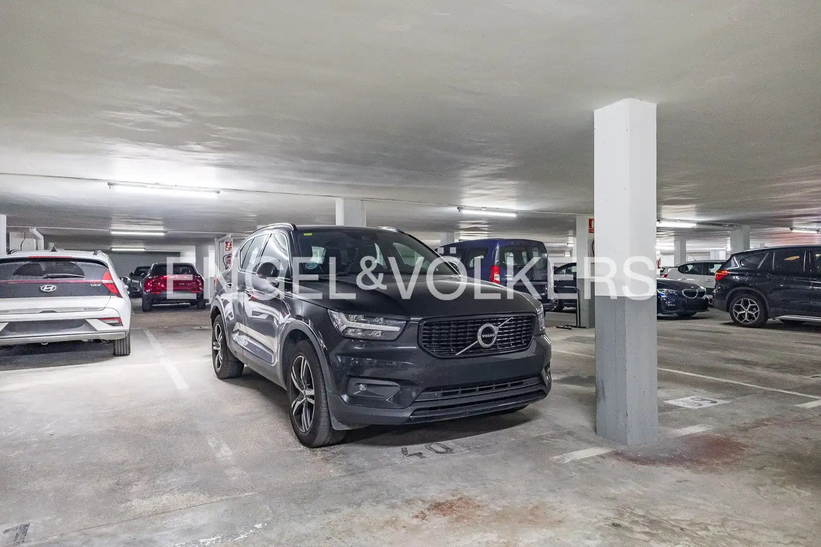 Parking de Piso en venta en Sabadell con Aire acondicionado, Calefacción y Jardín privado