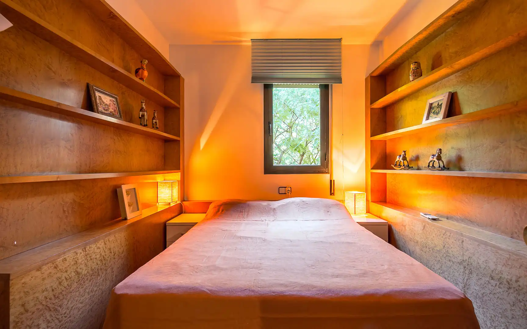 Bedroom of Flat for rent in Barcelona  with Air Conditioner, Heating and Terrace