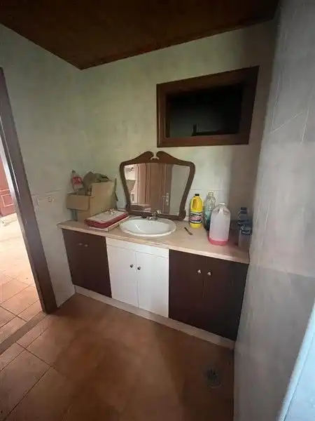 Bathroom of Industrial buildings for sale in A Cañiza    with Alarm
