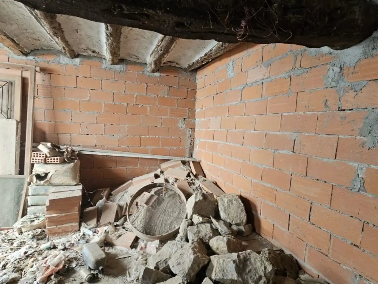 Casa rústica amb terrassa en venda a Teresa, imagen 22