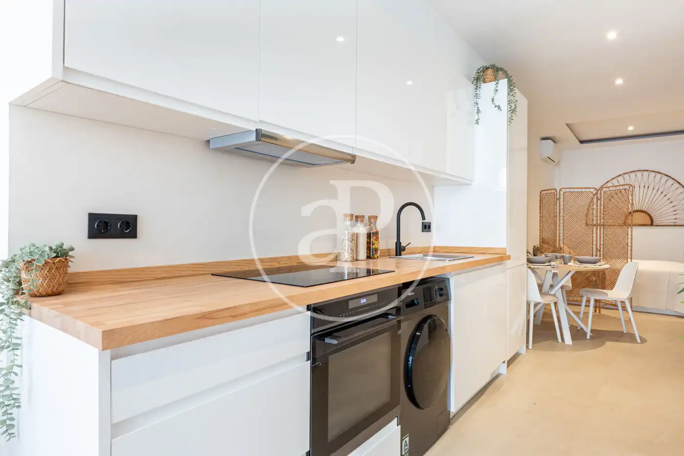 Kitchen of Flat for sale in Valencia  with Air Conditioner, Heating and Furnished