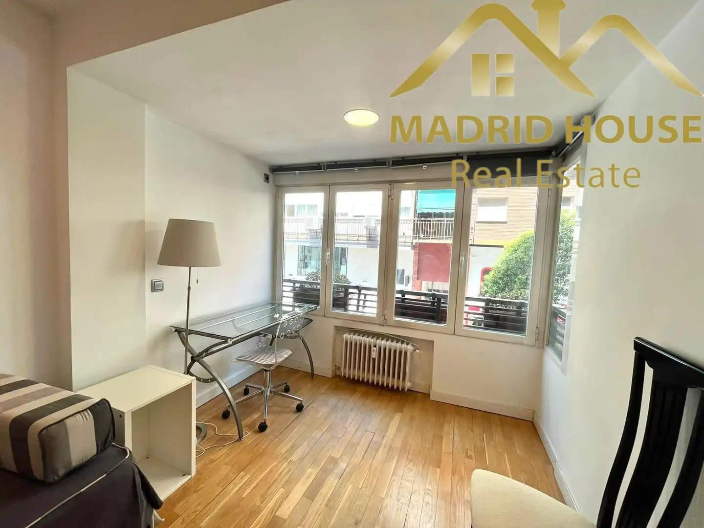 Wohnung zum Verkauf in Madrid mit Klimaanlage, Heizung und Möbliert